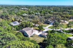 Picture of 4942 Hidden Oaks Lane, Sarasota, FL 34232