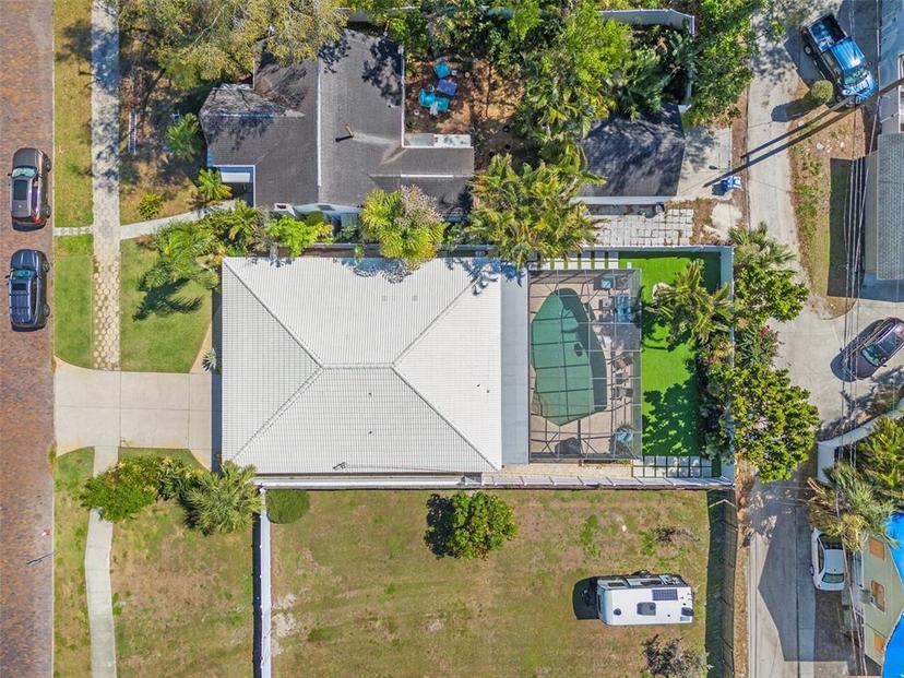 Picture of 774 29Th Avenue N, St Petersburg FL 33704