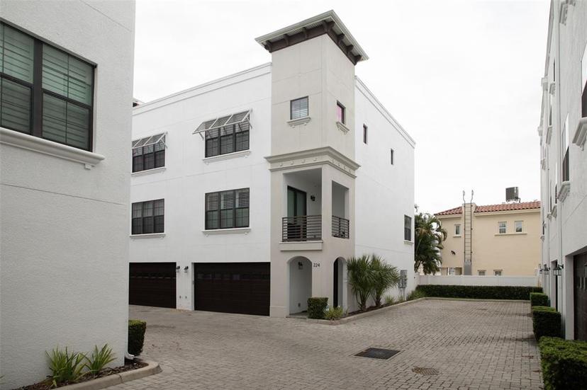 Picture of 224 S Audubon Avenue, Tampa FL 33609