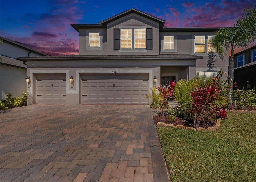 Picture of 4923 Eagle Rock Drive, Wimauma, FL 33598