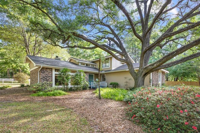 Picture of 8020 NW 1St Place, Gainesville FL 32607