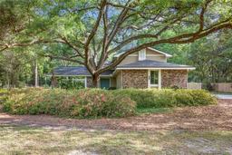 Picture of 8020 NW 1St Place, Gainesville, FL 32607