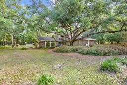 Picture of 8020 NW 1St Place, Gainesville, FL 32607