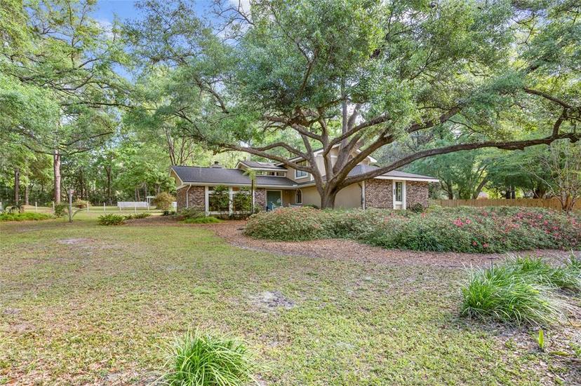 Picture of 8020 NW 1St Place, Gainesville FL 32607