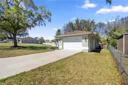 Picture of 8661 SE 159Th Place, Summerfield, FL 34491