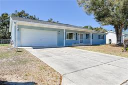 Picture of 10677 SE 174Th Loop, Summerfield, FL 34491