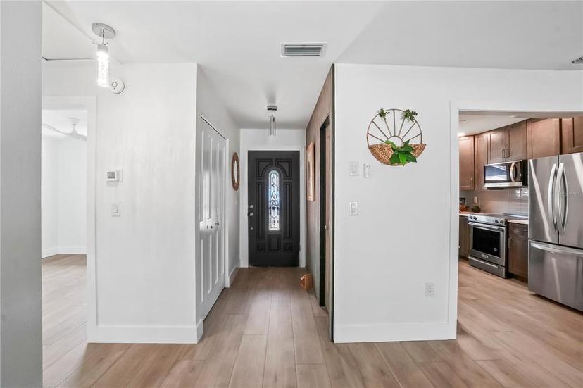 Picture of 7239 55Th Avenue N, St Petersburg FL 33709
