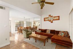 Picture of 945 SW 56Th Terrace, Gainesville, FL 32607