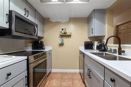 Picture of 945 SW 56Th Terrace, Gainesville, FL 32607