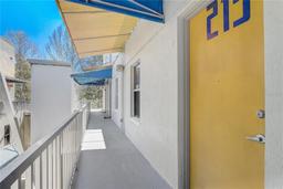 Picture of 2515 SW 35Th Place Unit 213, Gainesville, FL 32608