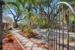 Picture of 5300 Robin Lane N, St Petersburg, FL 33714