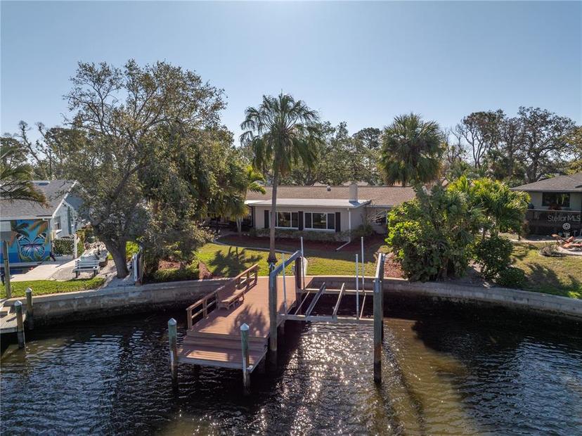 Picture of 6804 Sea Gull Drive S, St Petersburg FL 33707