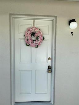 Picture of 1935 Conway Road Unit R5, Orlando, FL 32812