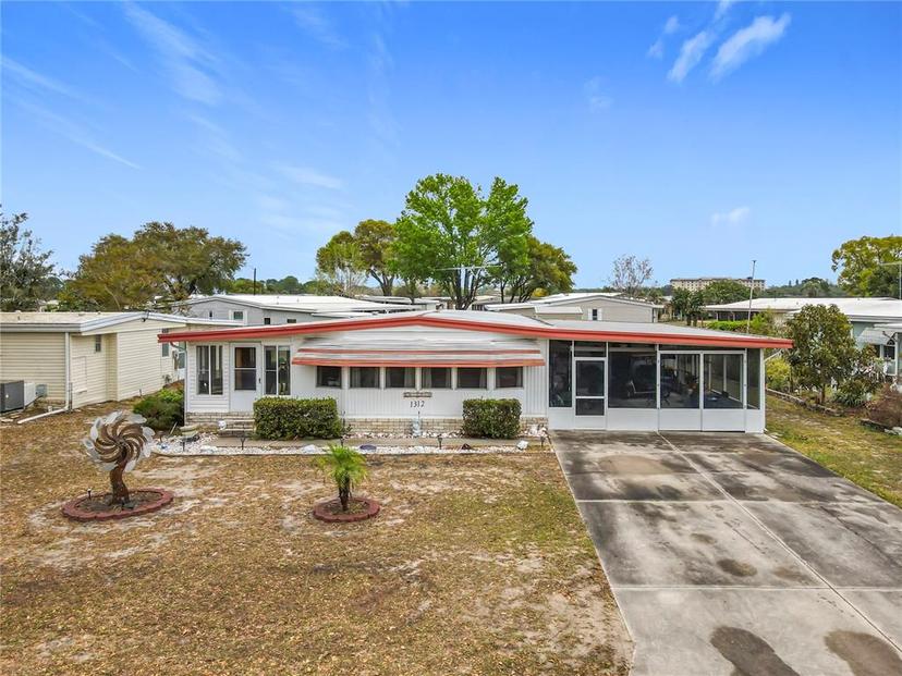 Picture of 1312 Apache Circle, Tavares FL 32778