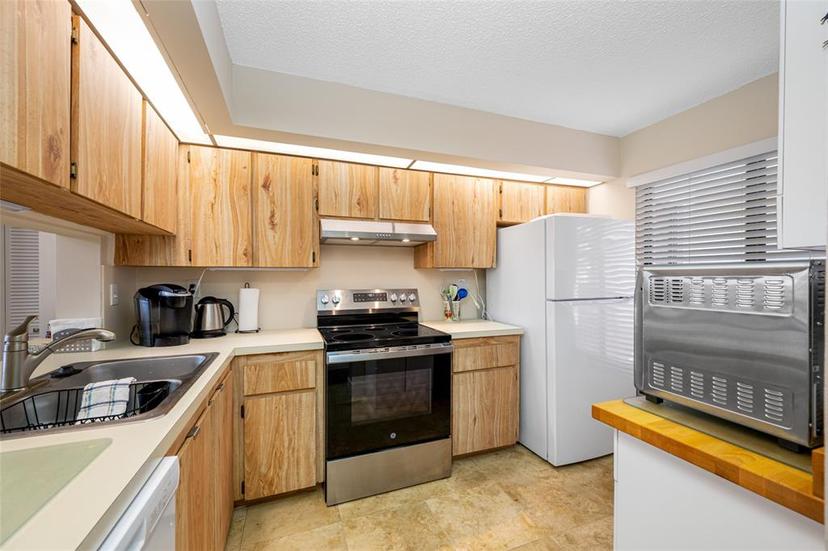 Picture of 6357 Bahia Del Mar Boulevard Unit 206, St Petersburg FL 33715