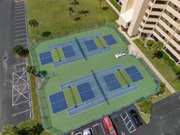 Picture of 5915 Sea Ranch Drive Unit 211, Hudson, FL 34667