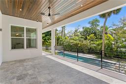 Picture of 4614 W Lowell Avenue, Tampa, FL 33629