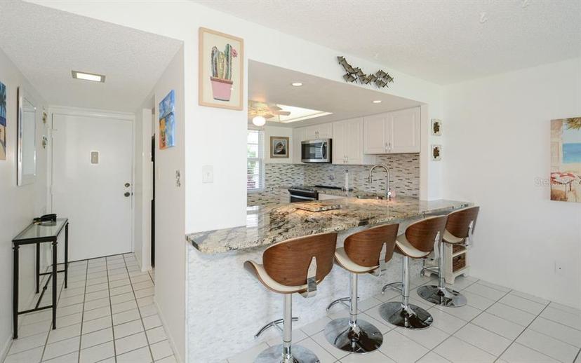 Picture of 4440 Exeter Drive Unit 103, Longboat Key FL 34228