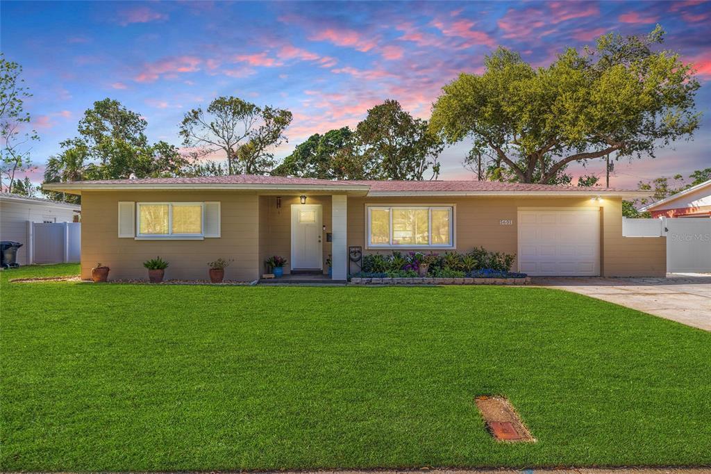 Picture of 5601 4Th Street S, St Petersburg, FL 33705