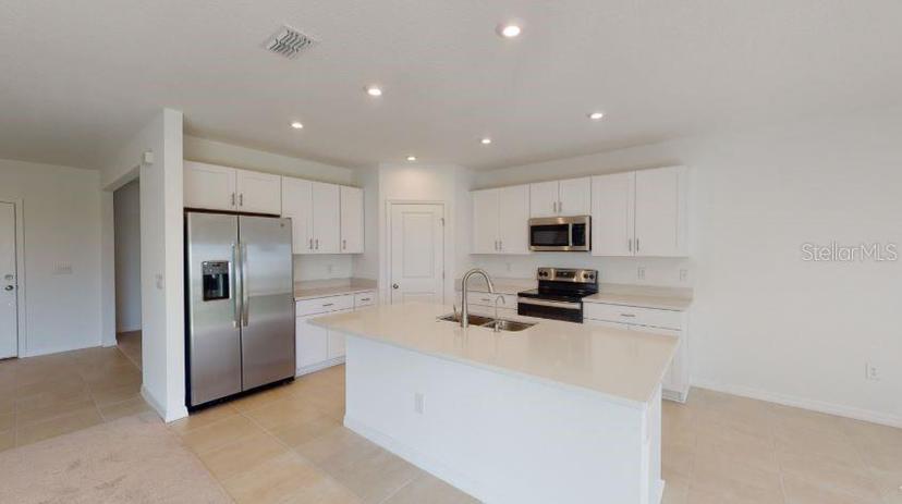 Picture of 584 Wayland Drive, Haines City FL 33844