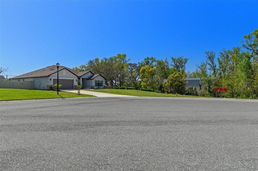 Picture of 32510 Southfield Court, Dade City FL 33525