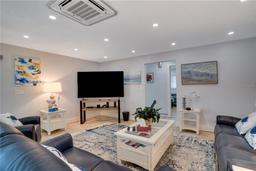Picture of 218 Leeward Island, Clearwater Beach, FL 33767