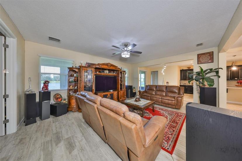 Picture of 10708 Planer Picket Drive, Riverview FL 33569
