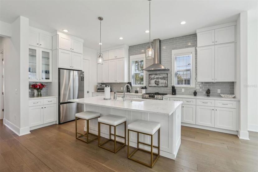 Picture of 8100 25Th Avenue N, St Petersburg FL 33710