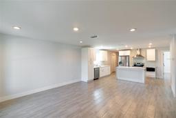 Picture of 1806 Dixie Belle Drive, Orlando, FL 32812