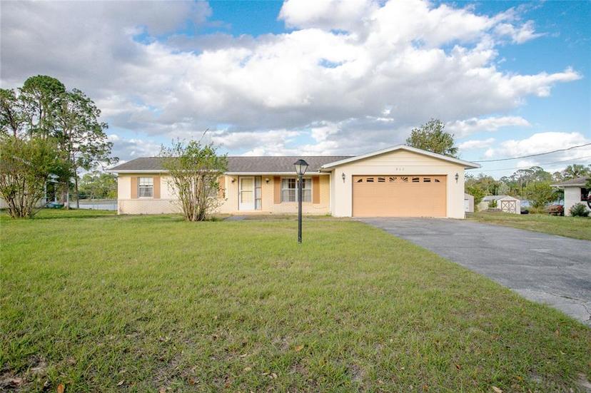 Picture of 902 Cloverleaf Boulevard, Deltona FL 32725