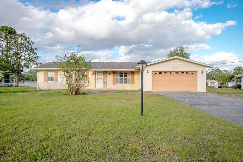 Picture of 902 Cloverleaf Boulevard, Deltona FL 32725