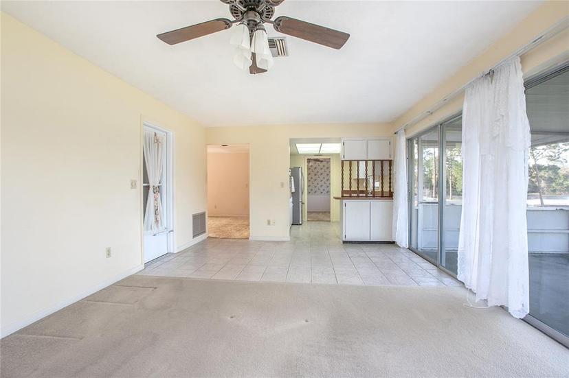 Picture of 902 Cloverleaf Boulevard, Deltona FL 32725