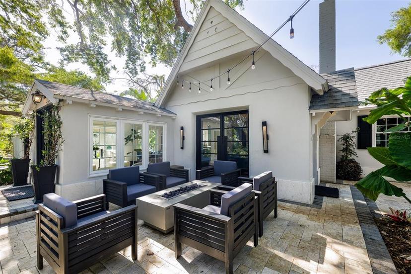 Picture of 2521 Driftwood Road Se, St Petersburg FL 33705