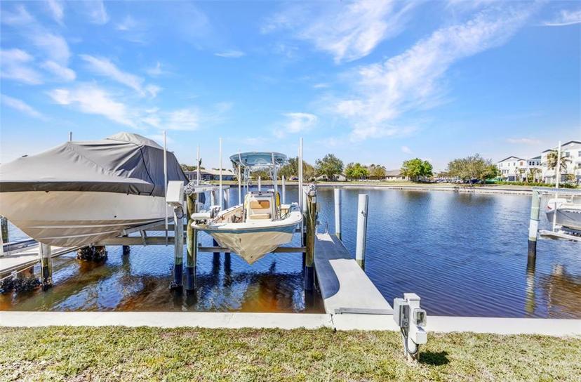 Picture of 240 Lewis Circle Unit 28, Punta Gorda FL 33950
