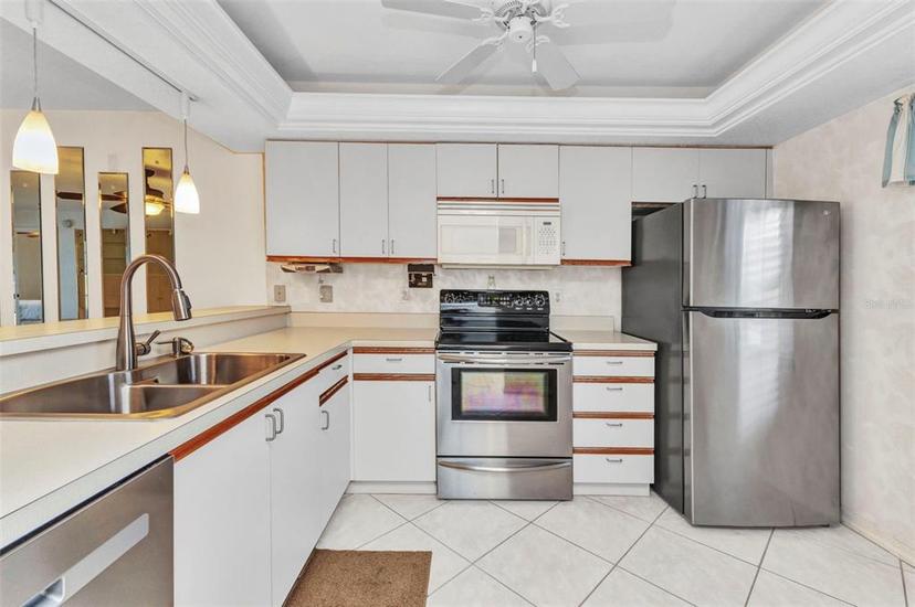 Picture of 240 Lewis Circle Unit 28, Punta Gorda FL 33950