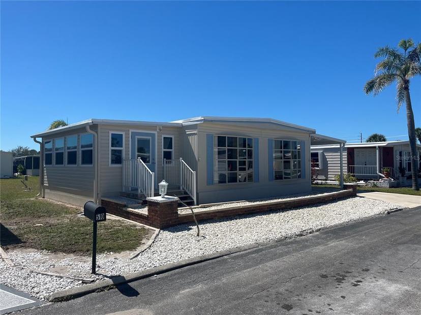 Picture of 508 Vasto Drive, Venice FL 34285