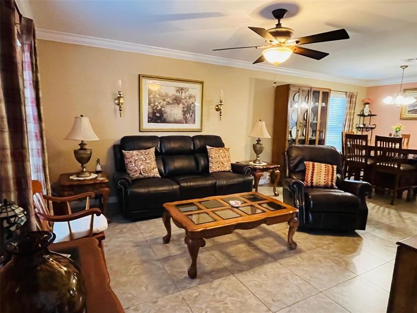 Picture of 482 Windmeadows Street Unit 482, Altamonte Springs FL 32701