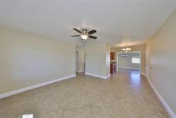 Picture of 473 Fairfax Lane, Apollo Beach, FL 33572