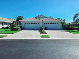 Picture of 321 Reclinata Circle, Venice, FL 34292