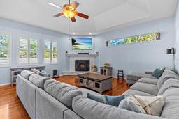 Picture of 2309 Valrico Forest Dr, Valrico, FL 33594