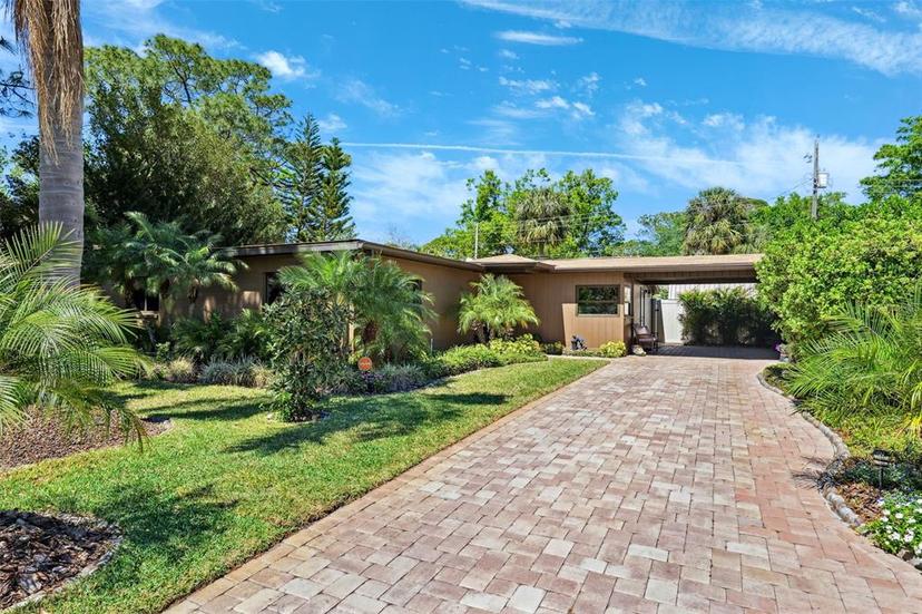 Picture of 6433 Murray Hill Drive, Tampa FL 33615