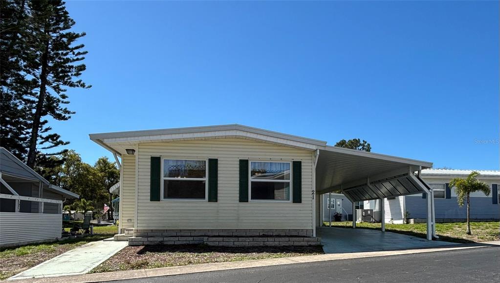Picture of 21 Frangipani Circle, Largo, FL 33770