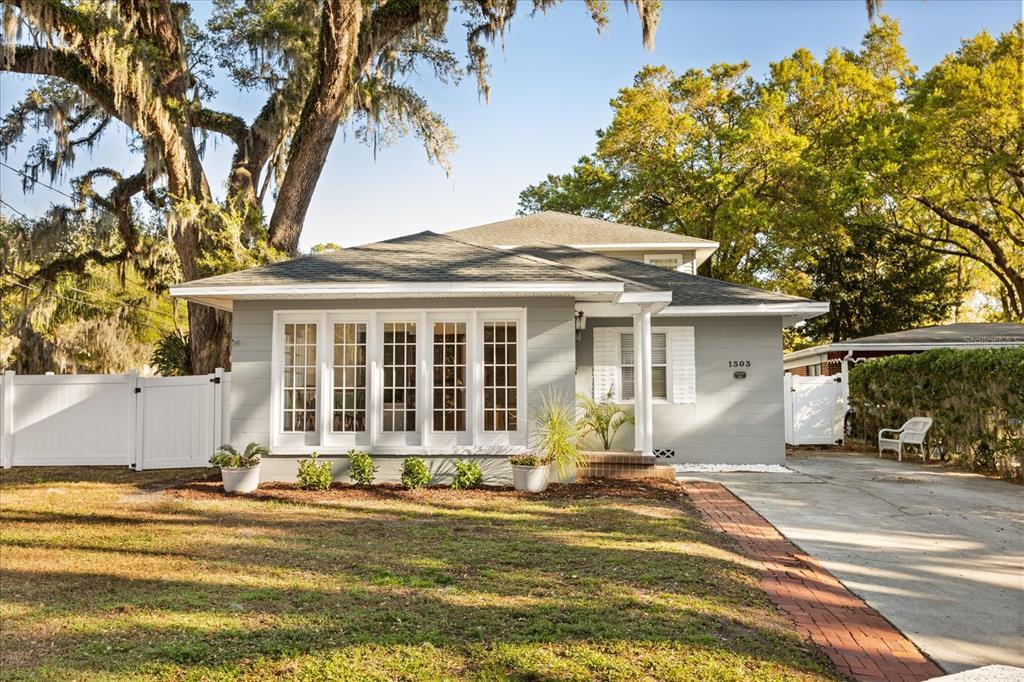Picture of 1303 E Central Boulevard, Orlando, FL 32801