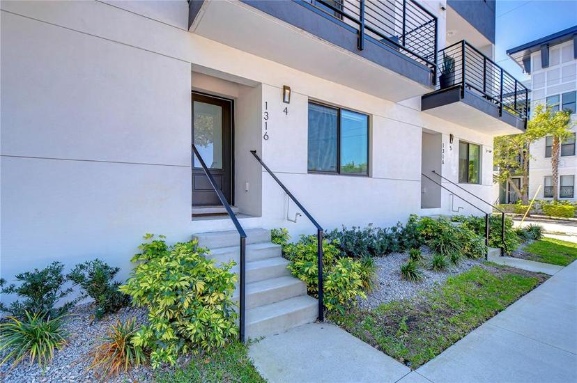 Picture of 1316 W Carmen Street Unit 4, Tampa FL 33606