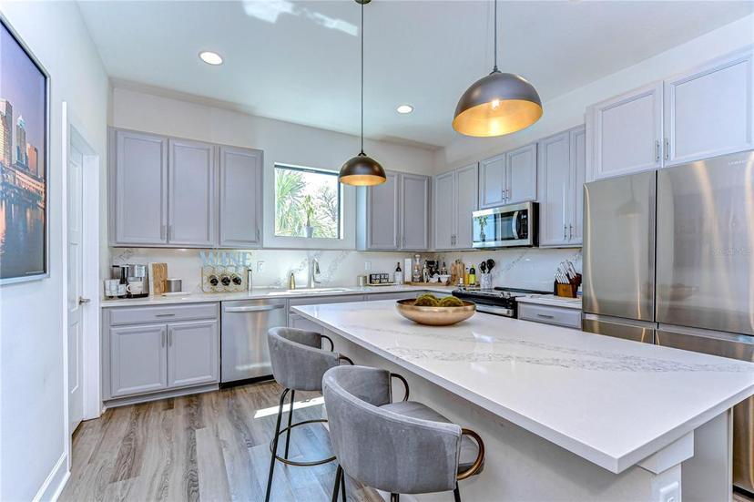 Picture of 1316 W Carmen Street Unit 4, Tampa FL 33606