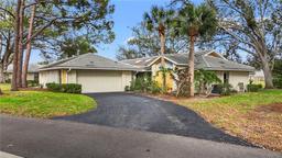 Picture of 238 Southampton Drive Unit 319, Venice, FL 34293