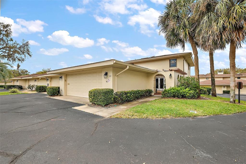 Picture of 100 S Tremain Street Unit G1, Mount Dora, FL 32757