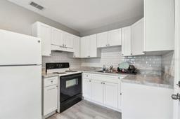 Picture of 803 W Warren Street, Plant City, FL 33563