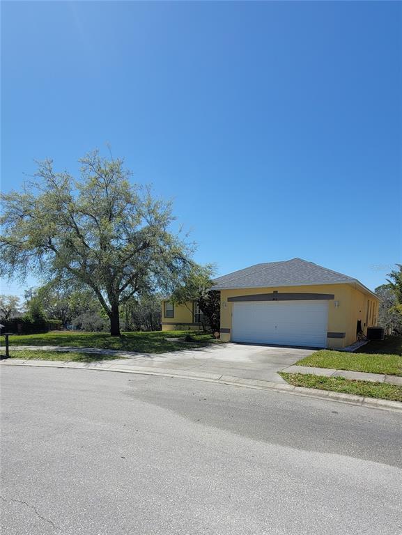 Picture of 447 Wildflower Road, Davenport, FL 33837