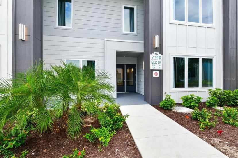 Picture of 7740 Sandy Ridge Drive Unit 136, Reunion FL 34747